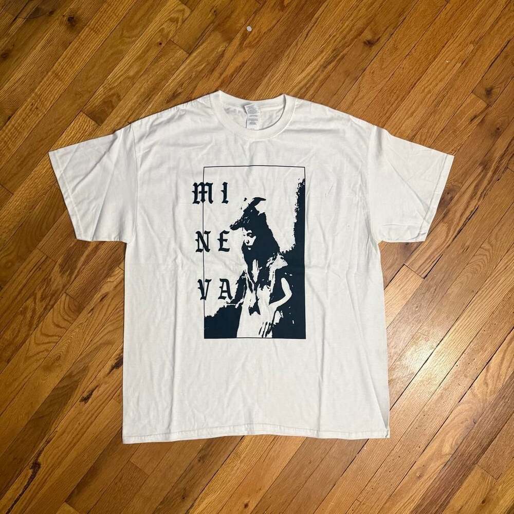 Gildan Mineva Band Merch Graphic T-Shirt XL White